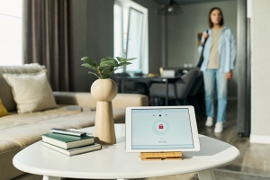 Smart Home Technology Integration: Building the Connected Homes of Tomorrow Smart Home Technology Integration: Building the Connected Homes of Tomorrow